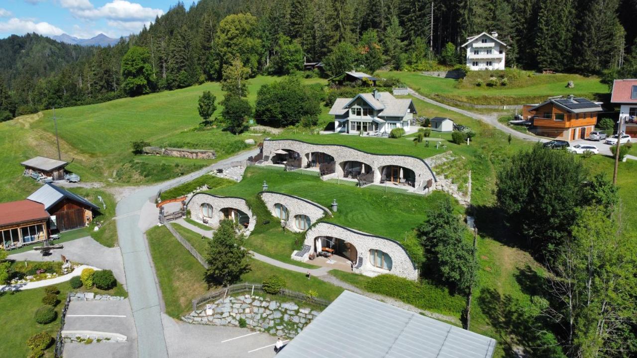 Erdhaeuser Und Apartments Mit Seeblick Und Alleinlage Weissensee Exterior foto
